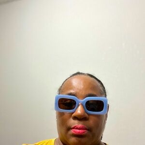 Elevator style channel, your inner superstar w-sunglasses 🕶️ Buy 1 Get 1 Free